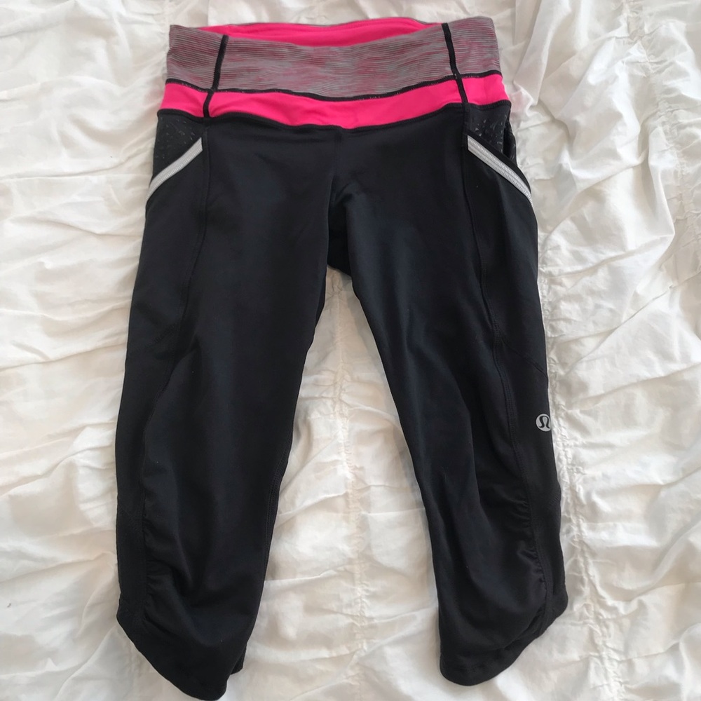 LULULEMON HALF RISE 22” LEGGINGS